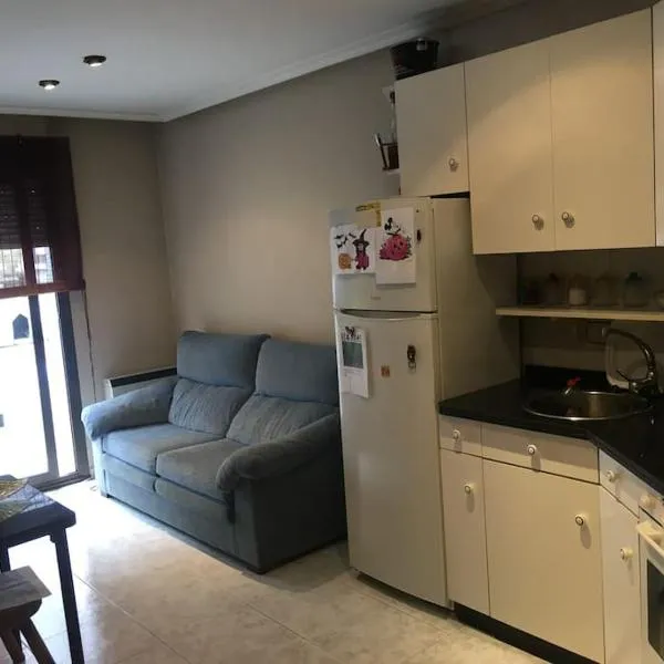 Apartamento en el centro de asturias, hotel em Urbiés