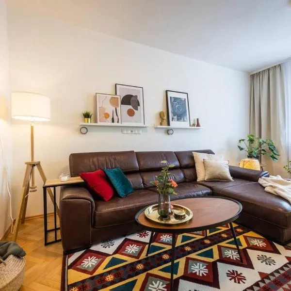 I & I Apart, Garage - historical old town Bratislava – hotel w Bratysławie