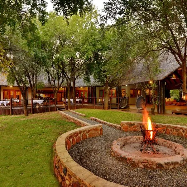 Black Rhino Game Lodge、ピラネスバーグのホテル