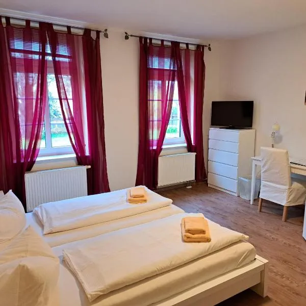 Gästehaus Villa Seraphinum, hotel v Drážďanech