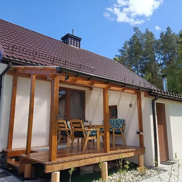 Agroturystyka Sosnowy Gaik, hotel in Łazy