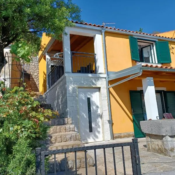 Apartments Spalj 1 i 2, hotel v destinaci Senj