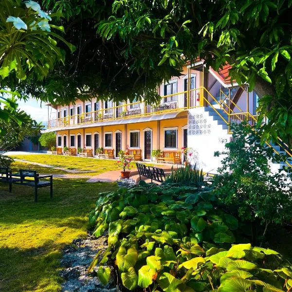 La Plumerias, hotel v destinaci Moalboal