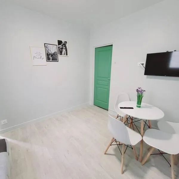 Appartement proche St denis "appart 3": Pierrefitte-sur-Seine şehrinde bir otel