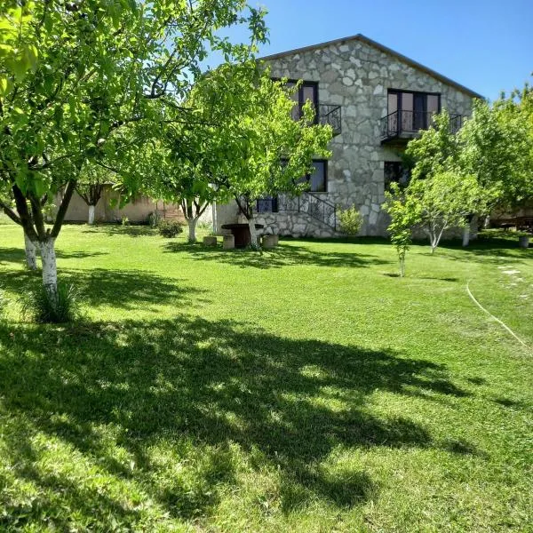 Guest House Ijevan's Garden, hotel v destinaci Ijevan