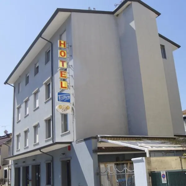 Hotel Tognon, viešbutis Grade