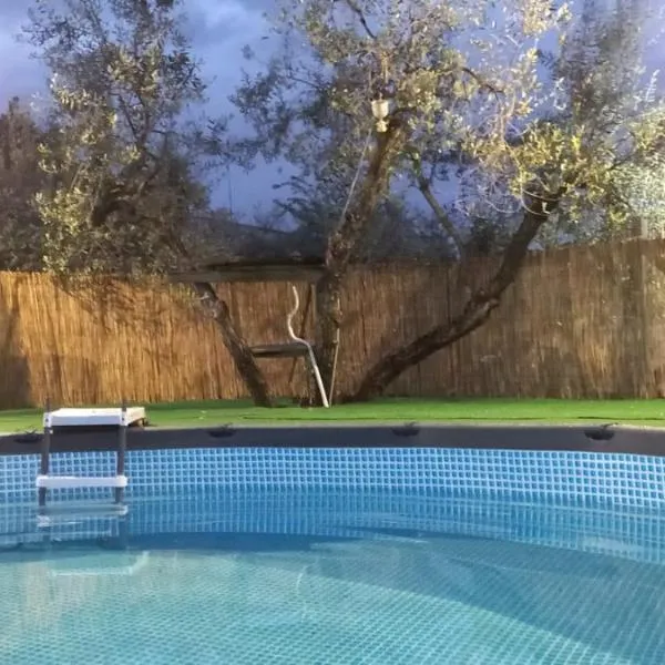 Casa nel verde a Monterotondo, hotel em Cretone