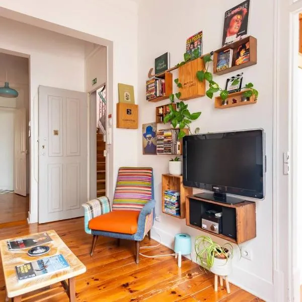 Say What Lisbon? — Street Art / Family Apartment