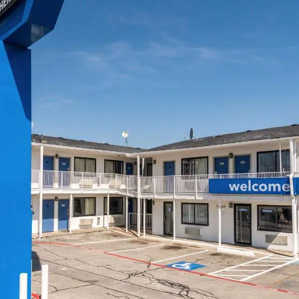 Motel 6 Fort Worth, TX - North, hotel in Fort Worth