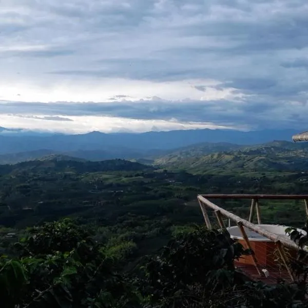 Glamping Orosierra, hotel a Chinchiná