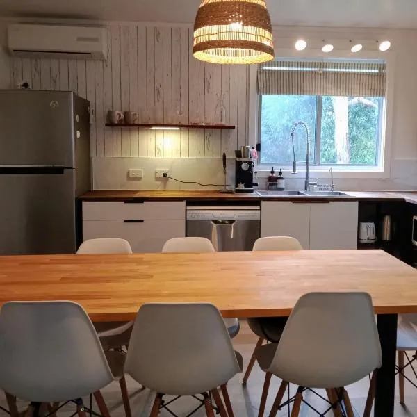 Loch Sport Beach Shack - Family Friendly Coastal Retreat, hotel v destinaci Lock Sport