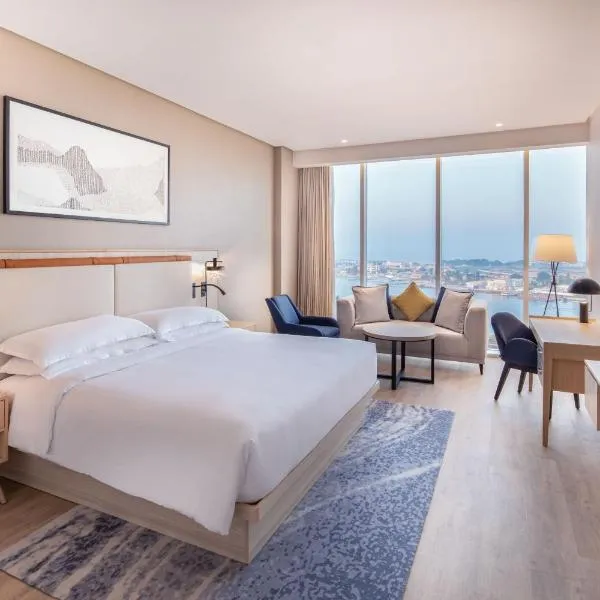 Four Points by Sheraton Jeddah Corniche: Obhor şehrinde bir otel