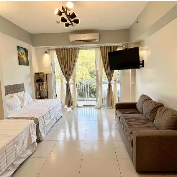 Pico de Loro Miranda Family Beach Condo max 6 pax with fiber internet, hotel v destinaci Nasugbu