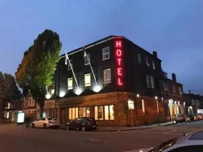 Hotels 24-7 - The Old Victoria Hotel, готель у місті Ньюпорт