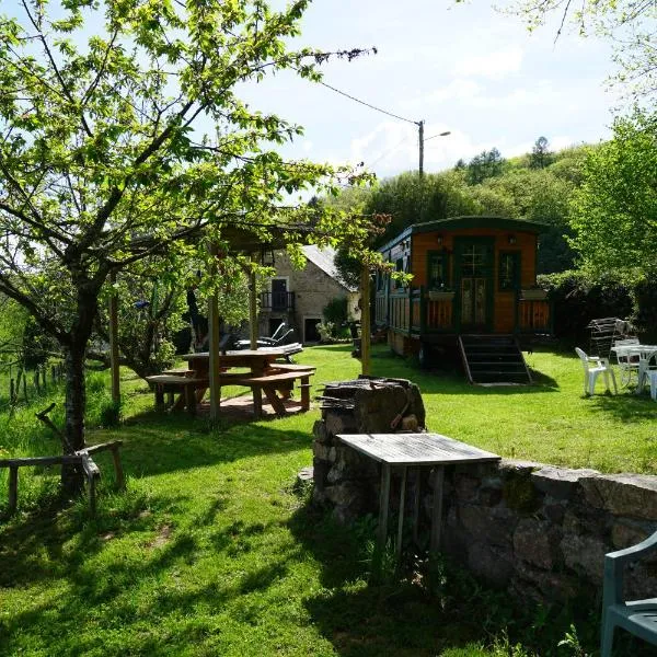 roulotte maisonthiers, hotel v destinácii Vianges