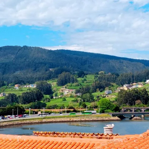 Atico en La Ría, hotel sa Vivero