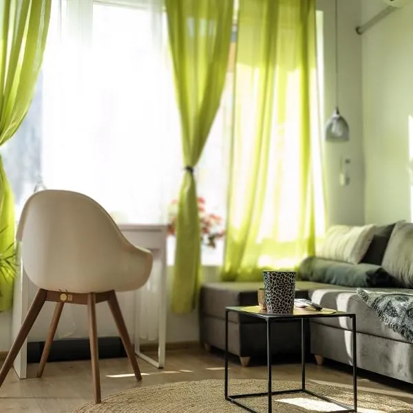 Zara Green Apartment 4 Guests Pet Friendly, хотел в Старозагорски Бани