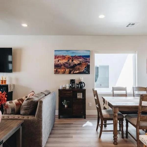 Grand Canyon-4bed,3bath,hot tub, hotel v destinaci Hildale