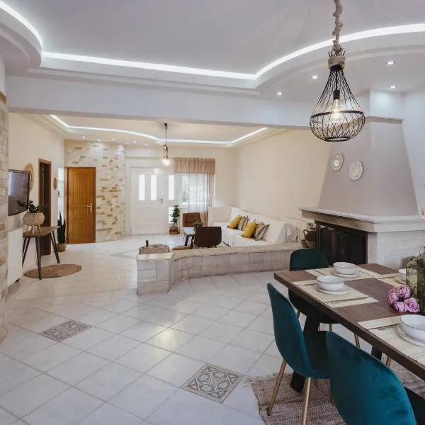 CITY CENTER VILLA HERSONISOS、ヘルソニソスのホテル