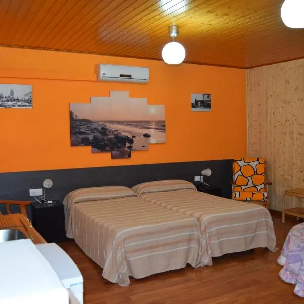 Apartamentos Javier, hotell i Valmuel