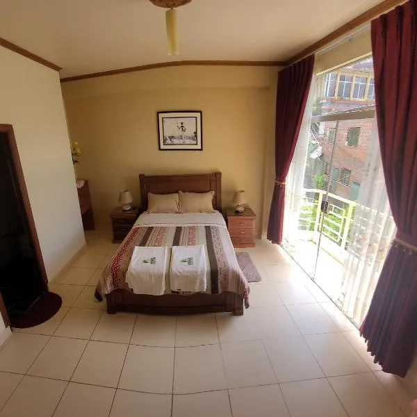 Hostal Kurmi - Coroico, hotel v destinaci Coroico