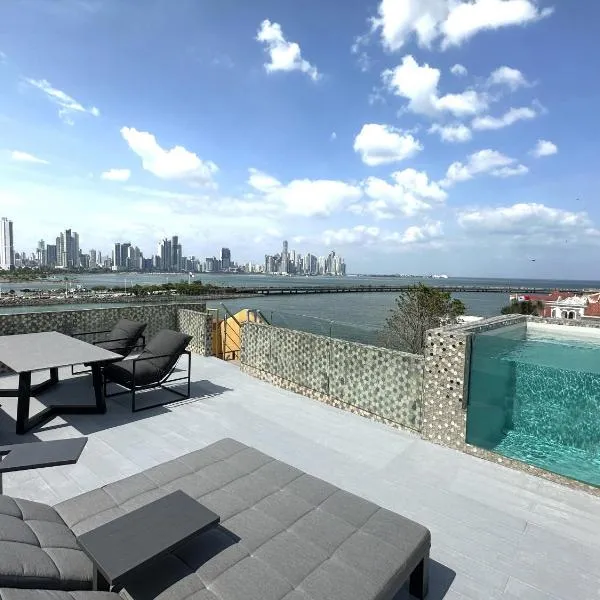 AmazINN Places Penthouse Deluxe, Skyline and Private Rooftop, hotel v destinaci Panamá