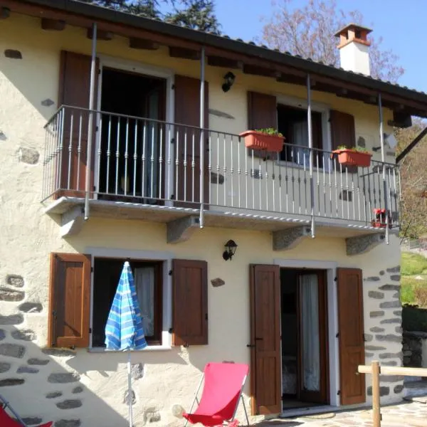 Casetta dei Lupi, hotel in Miazzina