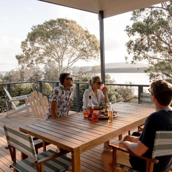 The Point Lake House, hotel in Tiona