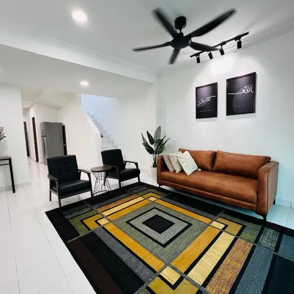 Iseymia Homestay, hotel in Kampong Alor Gajah
