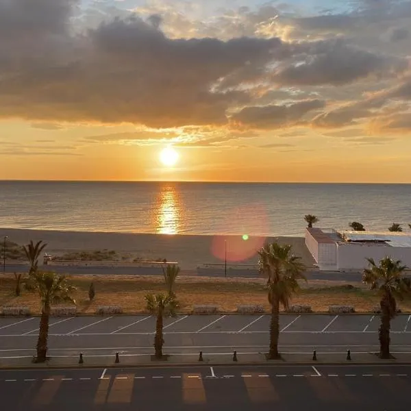 SOL Y MAR Location 4 personnes St Cyprien 2 étoiles FNAIM, hotel in Saint-Cyprien