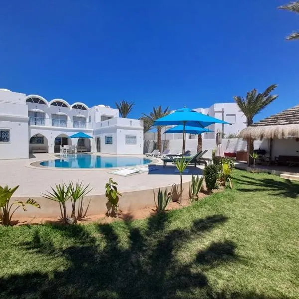 Villa La Palmeraie d'Arkou, grande piscine, hotel di Arkou