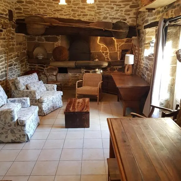 Le Four de La Jugie, hotel v destinaci Le Lonzac