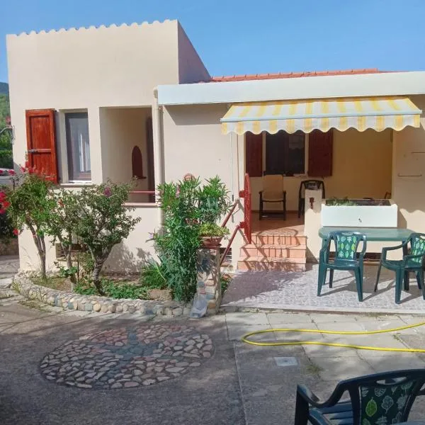Vacanze a Solanas con Clima CUP1863, hotel v destinaci Solanas
