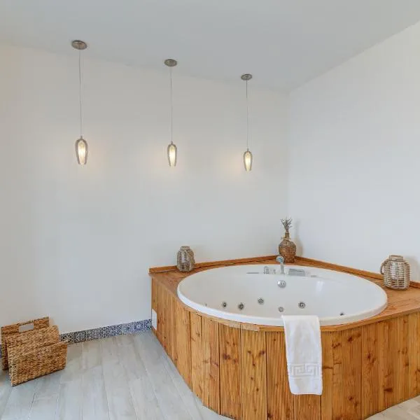 LUMIN 4, hotel in Senj