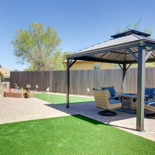 Putting Green and Patio Central Prescott Home, hotel v destinaci Prescott