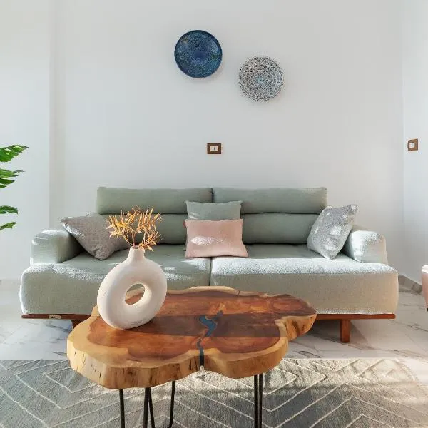 Nabeel Homes - Seaview Building - 3 Units in Saba Pasha, hotel ad Alessandria d'Egitto