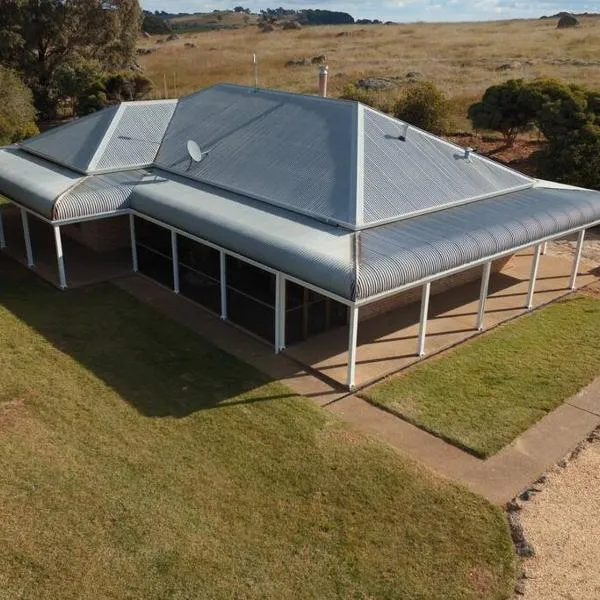 Griffin Getaway, hotel in Orange