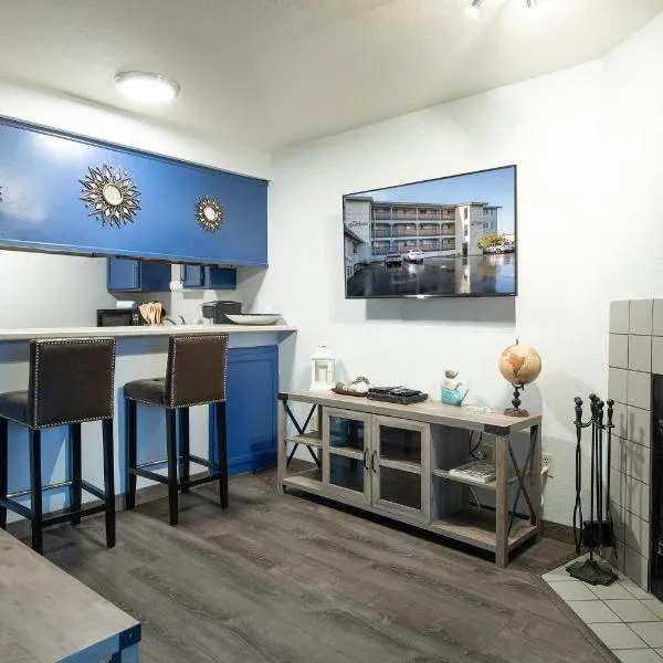 Aurora at Nautilus - Pet Friendly Oceanfront Condo、モクリプスのホテル