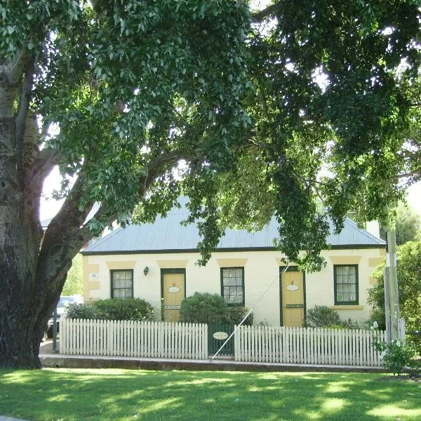 Bridge Cottage Sargeants & Armoury Cottages 1823, hotel em Richmond