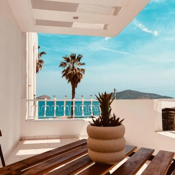Bluehouse, hotel in Porto Rafti