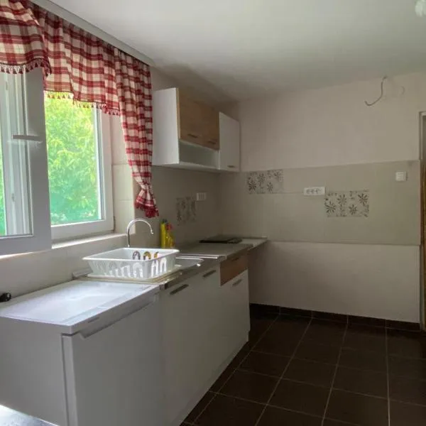 Apartman Ema, hotel v destinaci Ruma
