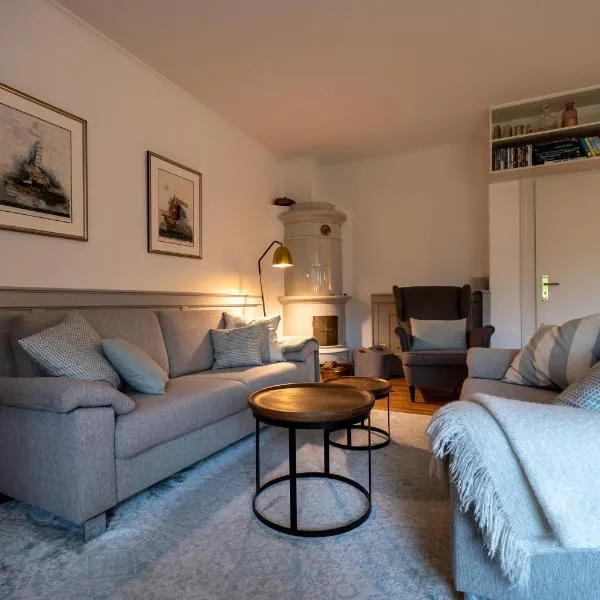Hus an de Marsch, hotel v destinaci Midlum