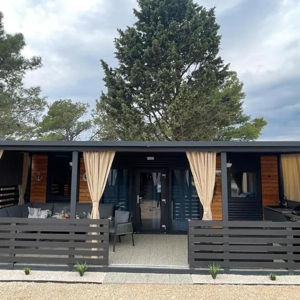 Mobile Home Fran, hotel v destinaci Privlaka