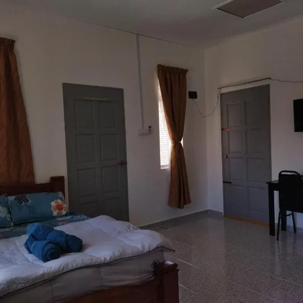 ROOM STAy TOK WAN 2, hotel v destinaci Kampung Kuala Besut