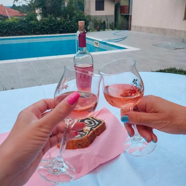 Cvrkut Ptica - Mladenovac, hotel en Mladenovac