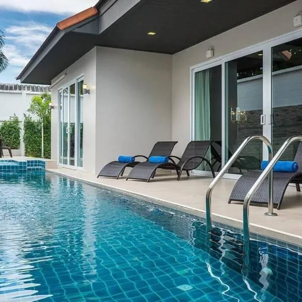 the time poolvilla (C01), מלון בחוף ג'ומטיין