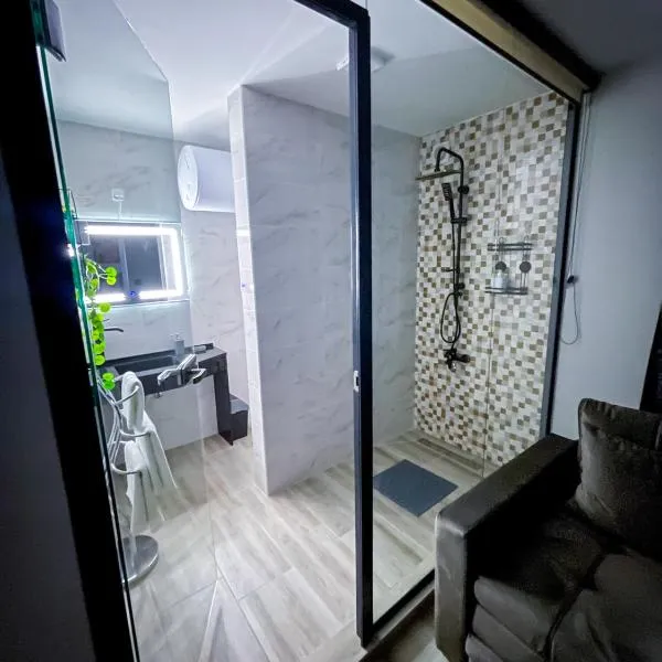 J&S Apartments, hótel í Niš