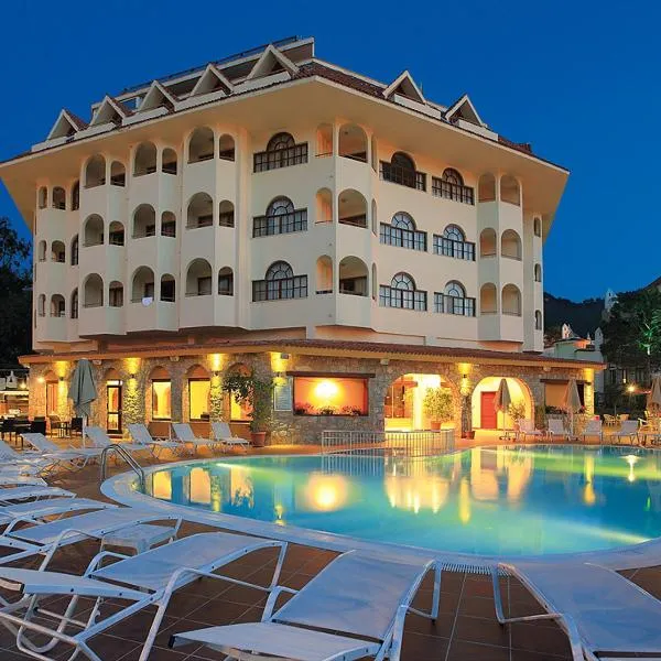 Fortuna Beach Hotel, hotell i Hisarönü