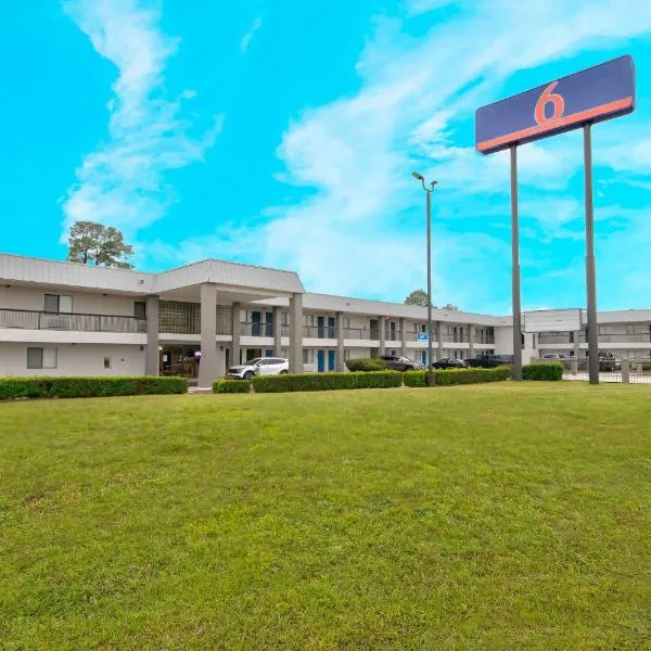 텍사캐나 - 텍사스에 위치한 호텔 Motel 6 Texarkana, TX