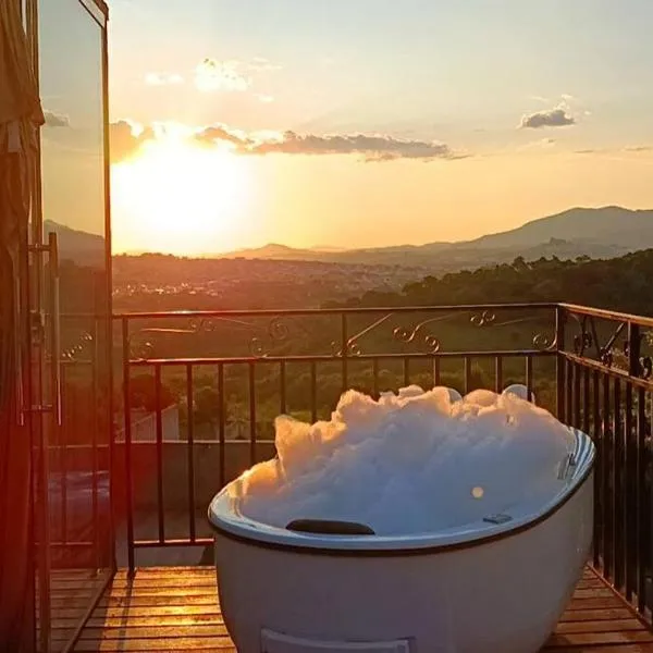 Tiny House Paraiso Minicasas Com Hidromassagem, hotel v destinaci Pouso Alegre